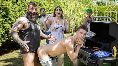 RealityDudes – FamChaser 13, BBQ – Markus Kage & Benjamin Blue