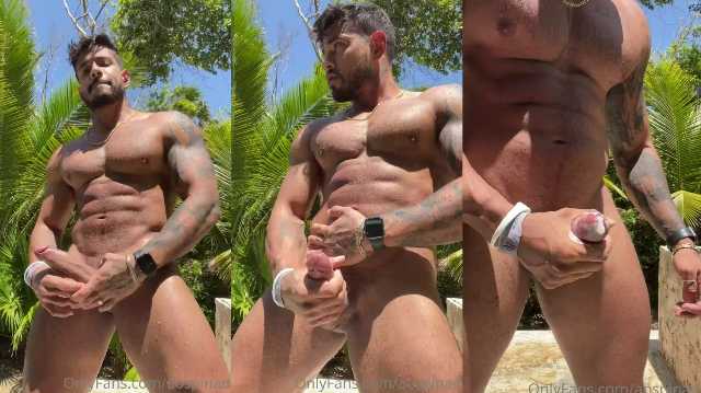 OnlyFans – Alejo Ospina – Cum With Me