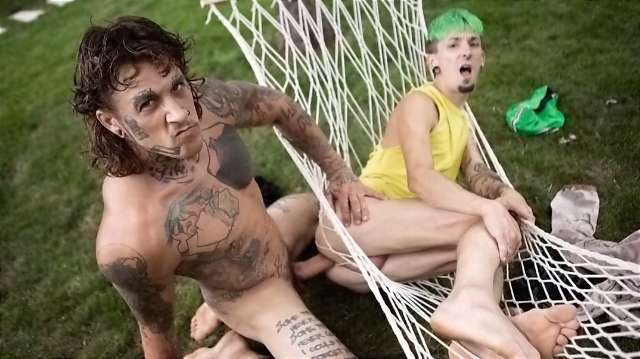 Bromo – Wreaking Hammock – Bo Sinn & Charly Willinsky