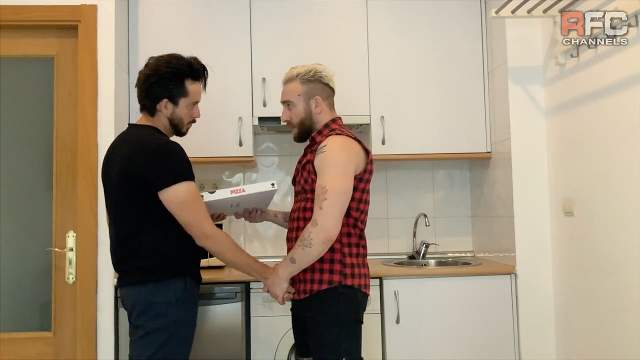 RFC – Pizza Deliveryboy – Manuel Scalco & Aitor Fornix