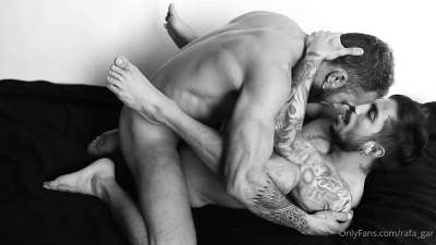 OnlyFans – Black & White – Rafa & Avra