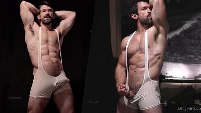 OnlyFans – Maximus7871 – Wet Singlet Teasing