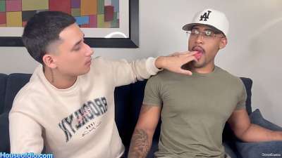 OnlyFans – d-lo415 with straight-curious homie Edgar